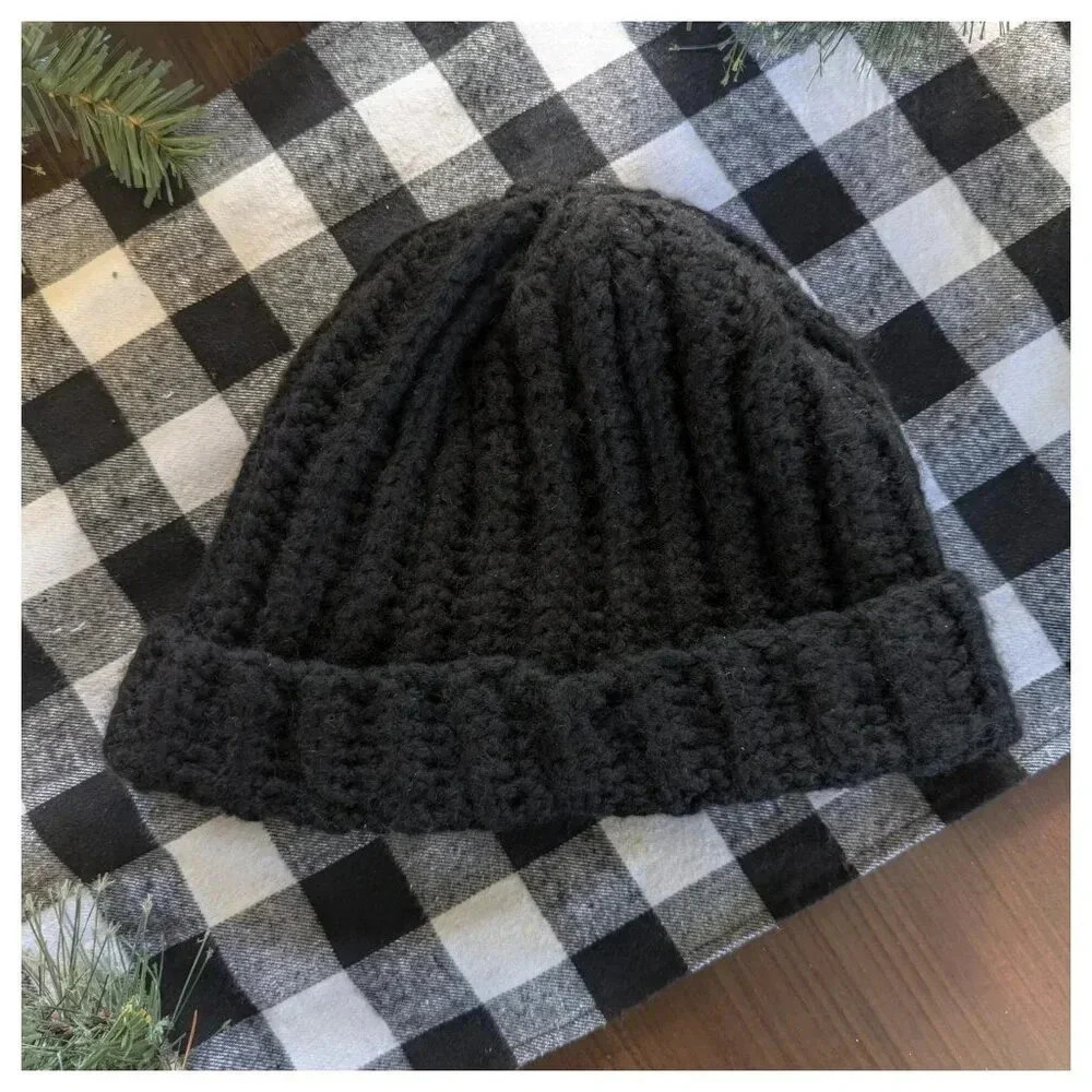 HANDMADE Crochet Black Cuff Brim Beanie w/ Authentic Chanel Accent Button - Picture 3 of 3